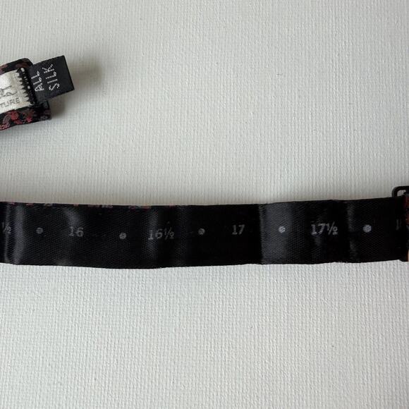 Oscar de la Renta Couture Silk Bow Tie | Vintage Paisley Made in USA - Picture 10 of 14